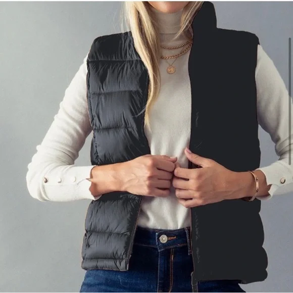 LAST ONE: Beautiful women’s lightweight puffer vest convertible carrying case - Picture 2 of 6